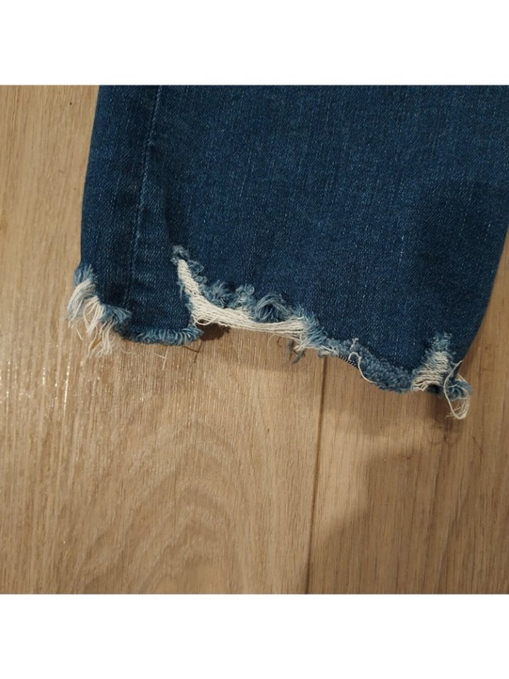 Loft Outlet Petite Jeans Raw Hem Ankle Pants - Picture 13 of 14